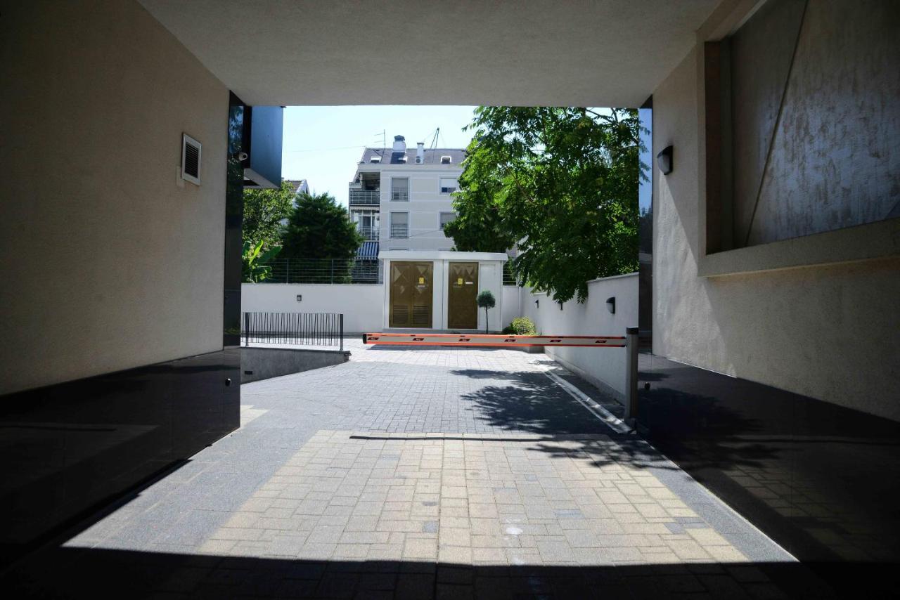 Tesla 70 Apartment With Secure Parking In The Garage 诺威萨 外观 照片