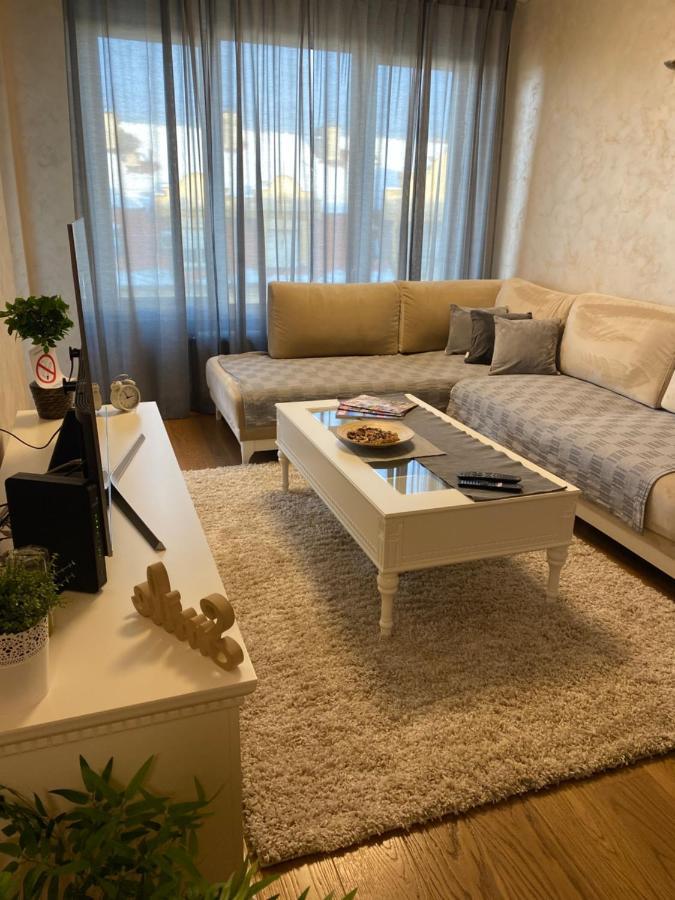 Tesla 70 Apartment With Secure Parking In The Garage 诺威萨 外观 照片